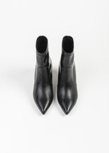 Carica l'immagine nel visualizzatore di Gallery, Francesco Milano - HI3-03A- Tronchetto pelle nero
