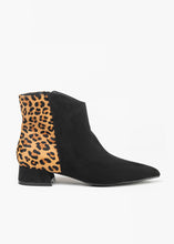 Carica l'immagine nel visualizzatore di Gallery, Francesco Milano - Trinchetto camoscio nero
