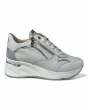 Carica l'immagine nel visualizzatore di Gallery, Keys - 10592 Sneakers WHITE/SILVER
