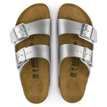 Carica l&#39;immagine nel visualizzatore di Gallery, Birkenstock - 1012283 ARIZONA SILVER- Calz.S
