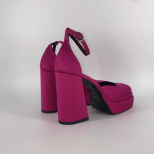 Carica l'immagine nel visualizzatore di Gallery, Just Friends - Ferry Raso Fuxia
